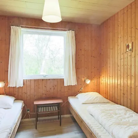 6 Person In Gedser-by Traum *